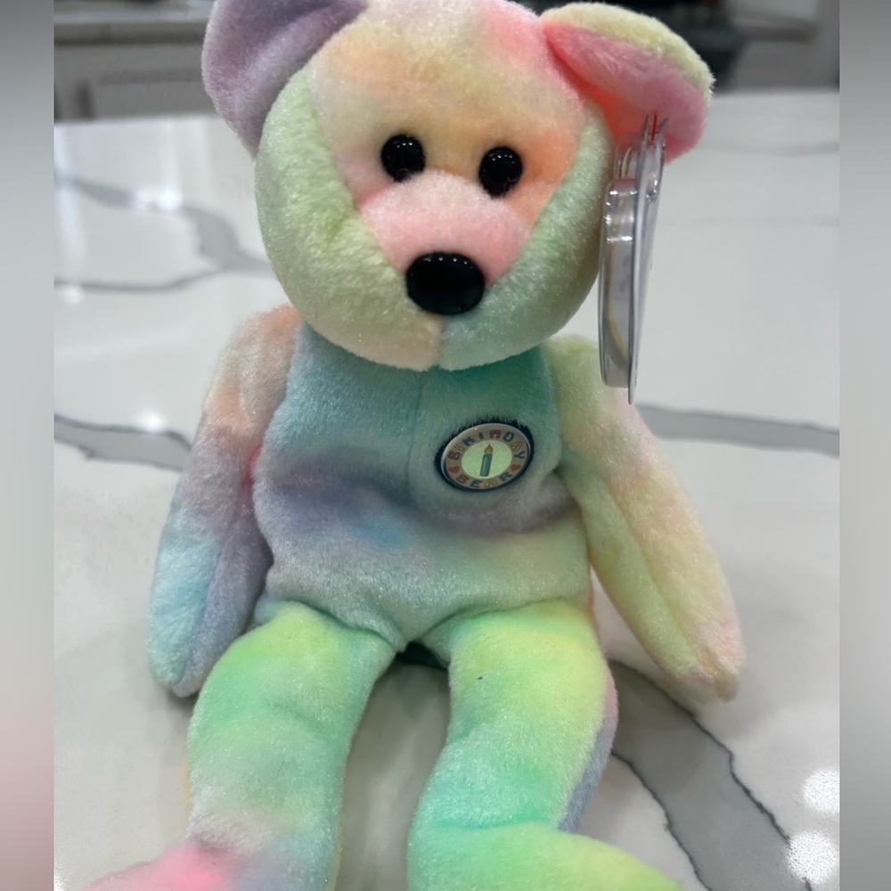 Rare Birthday Bear Beanie Babie with tag error